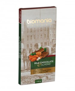 Молочный шоколад с урбечом из миндаля Biomania 110 г
