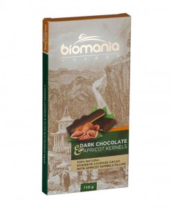 Темный шоколад с урбечом из абрикосовой косточки Biomania 110 г